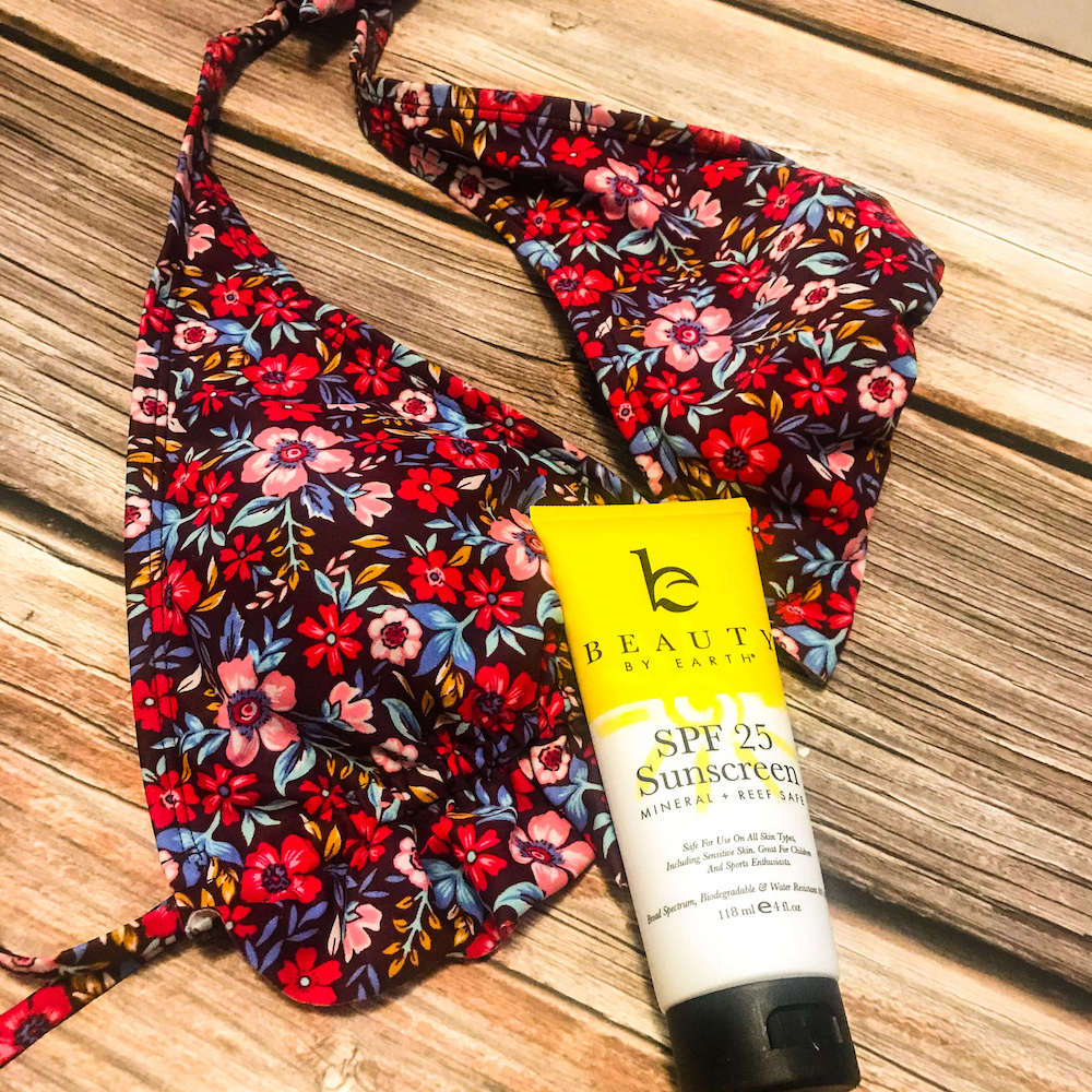 my answer to how to choose the right sunscreen for your skin - mineral sunscreen 25 SPF